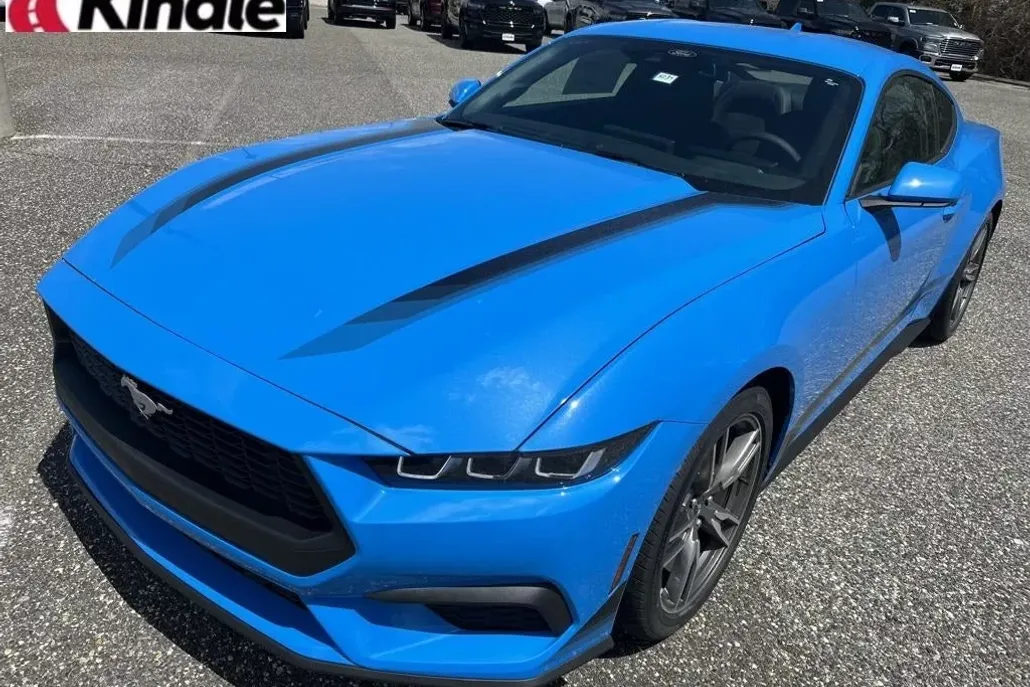 2025 Ford Mustang EcoBoost photo 1