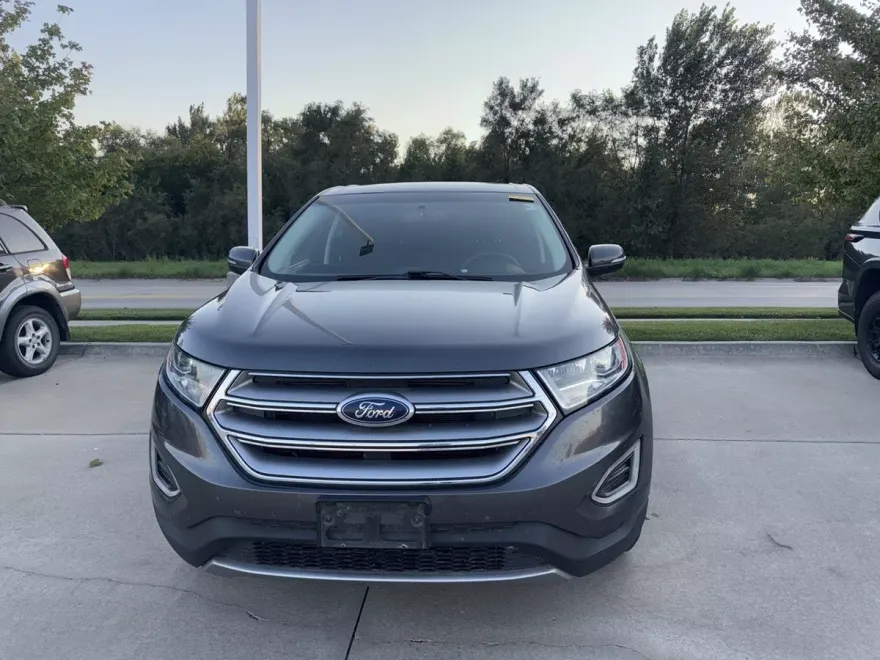 2017 Ford Edge SEL photo 1