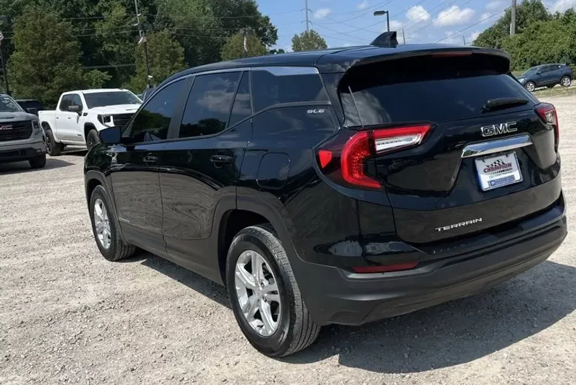 2023 Gmc Terrain SLE photo 1