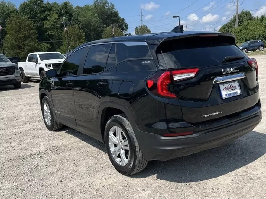2023 Gmc Terrain SLE photo 1