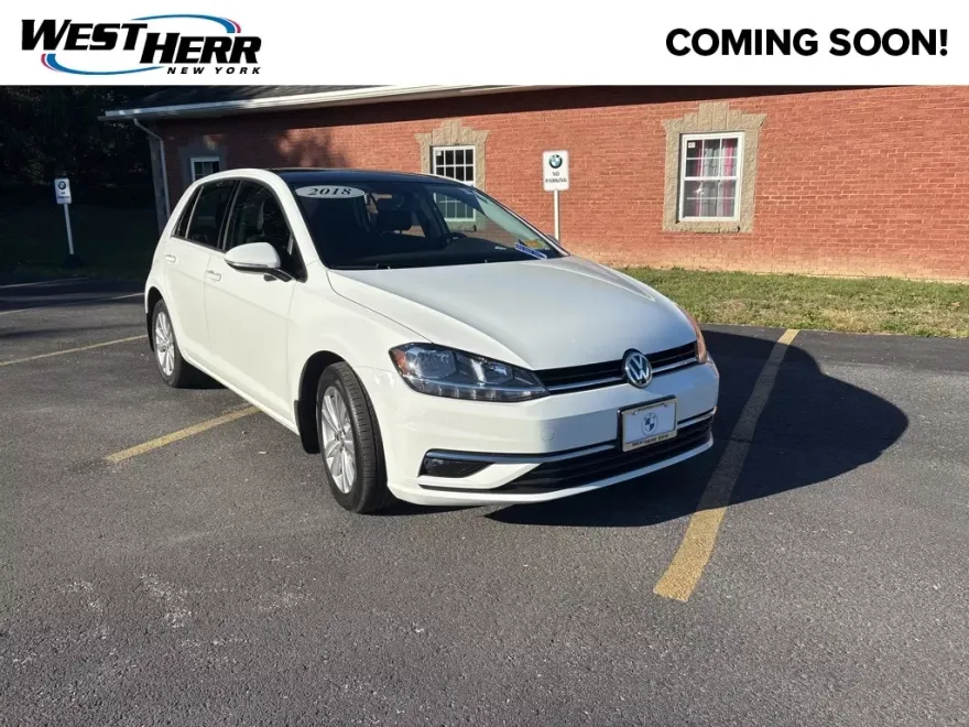 2018 Volkswagen Golf TSI SE photo 1