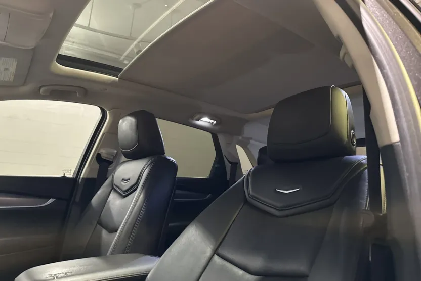 2017 Cadillac XT5 Luxury photo 1