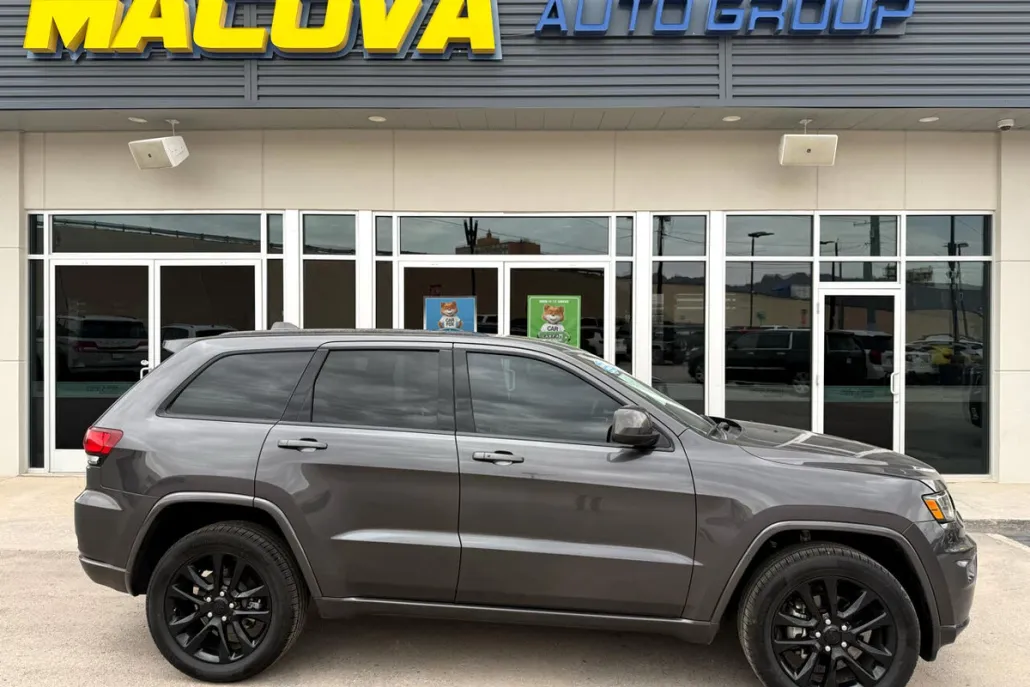 2020 Jeep Grand Cherokee Altitude photo 1