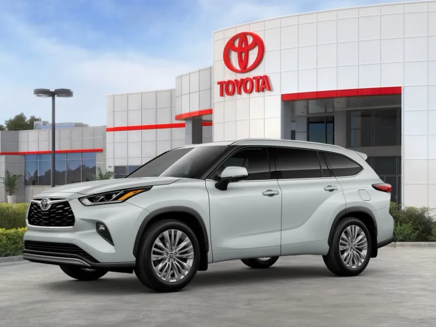 2025 Toyota Highlander Platinum photo 1