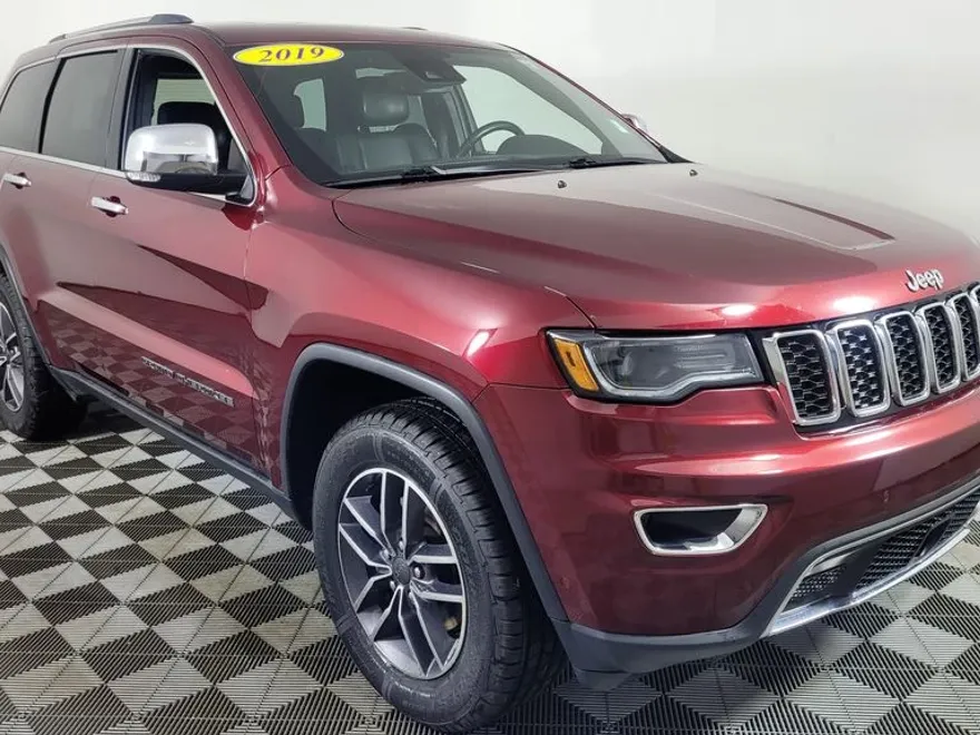 2019 Jeep Grand Cherokee Limited photo 1