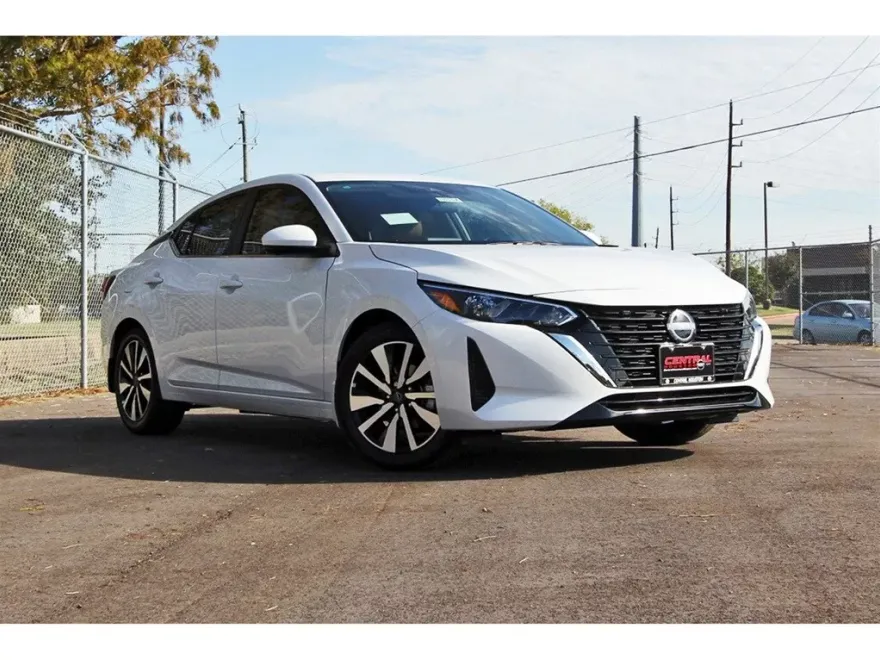 2025 Nissan Sentra SV photo 1
