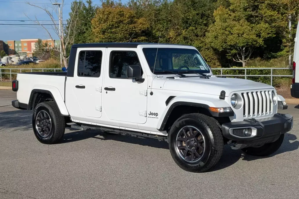 2023 Jeep Gladiator Overland photo 1