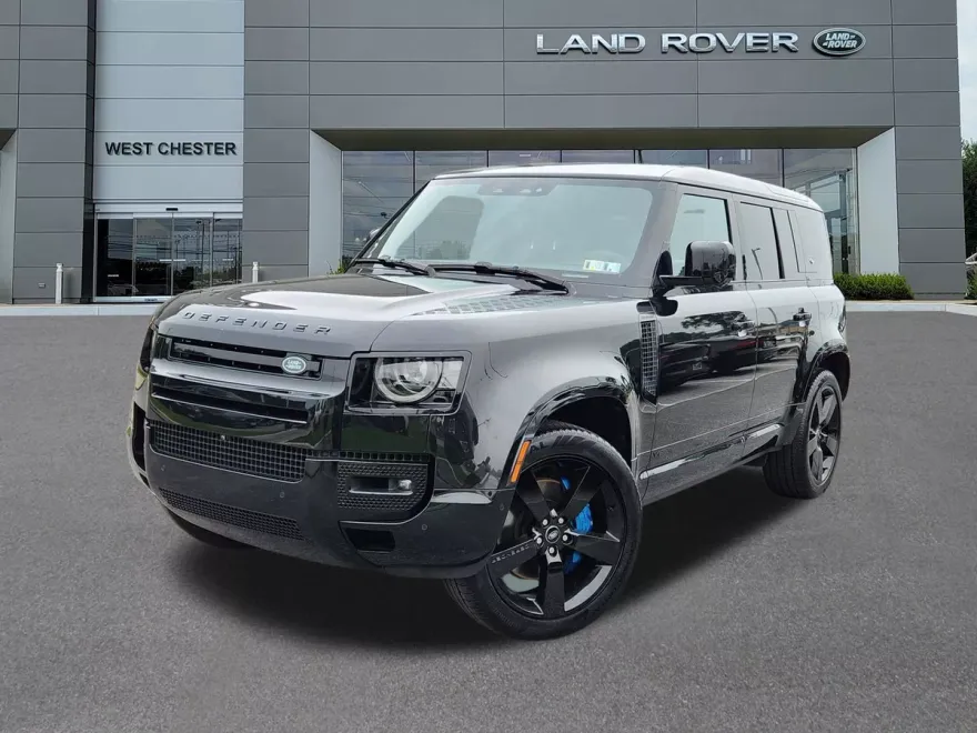 2022 Land Rover Defender 110 V8 photo 1