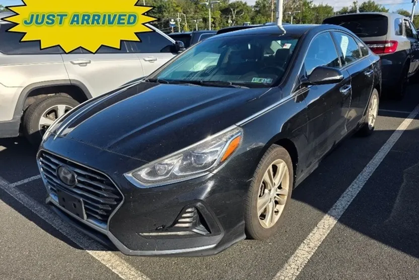 2018 Hyundai Sonata Limited photo 1