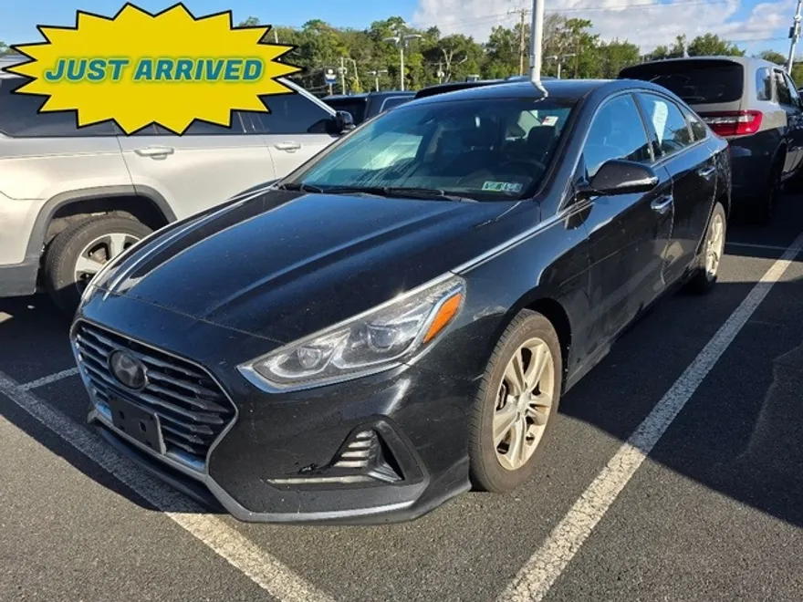 2018 Hyundai Sonata Limited photo 1