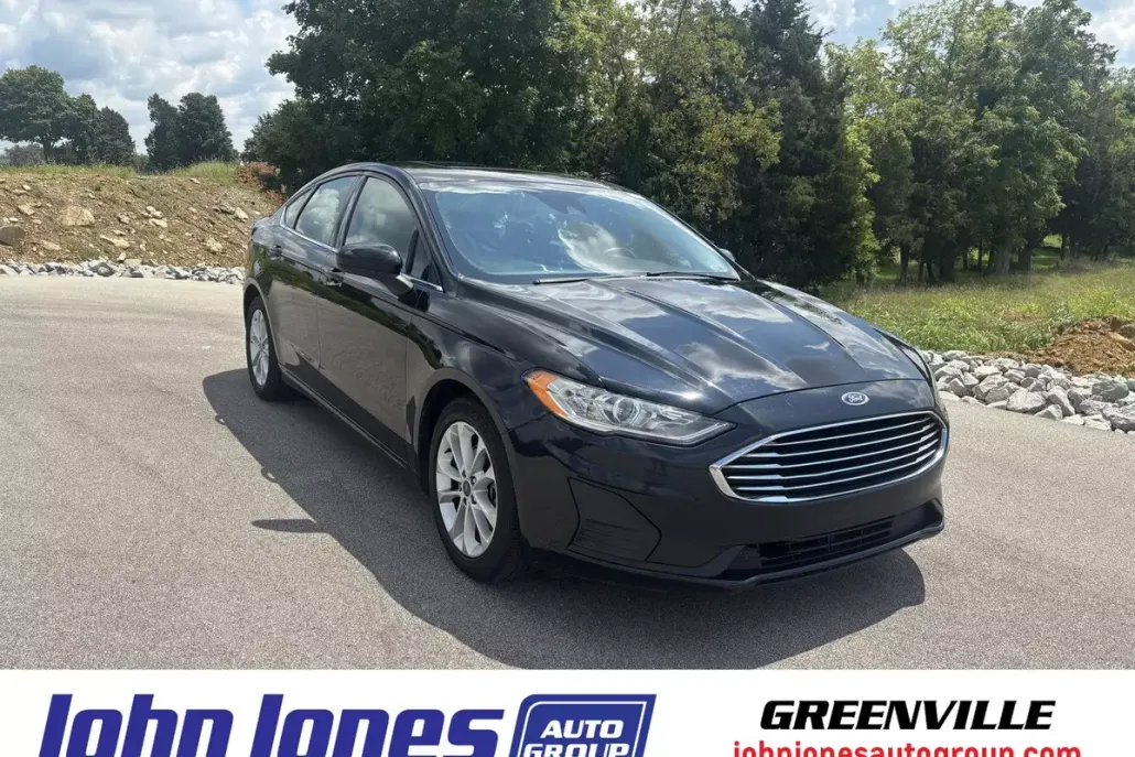 2020 Ford Fusion SE photo 1