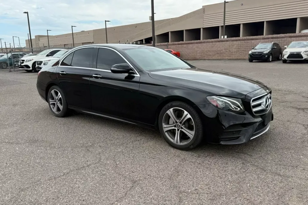 2020 Mercedes Benz E 350 photo 1