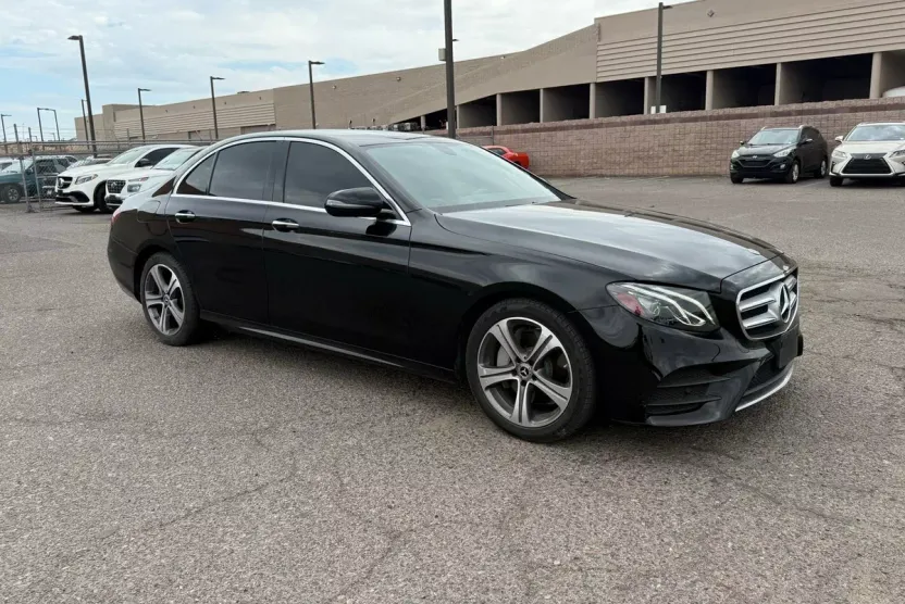 2020 Mercedes Benz E 350 photo 1