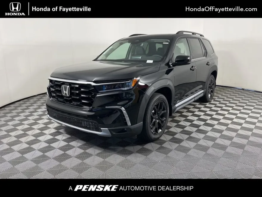 2025 Honda Pilot Touring photo 1