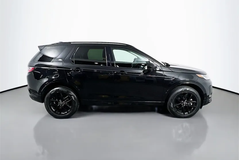 2025 Land Rover Discovery Sport S photo 1