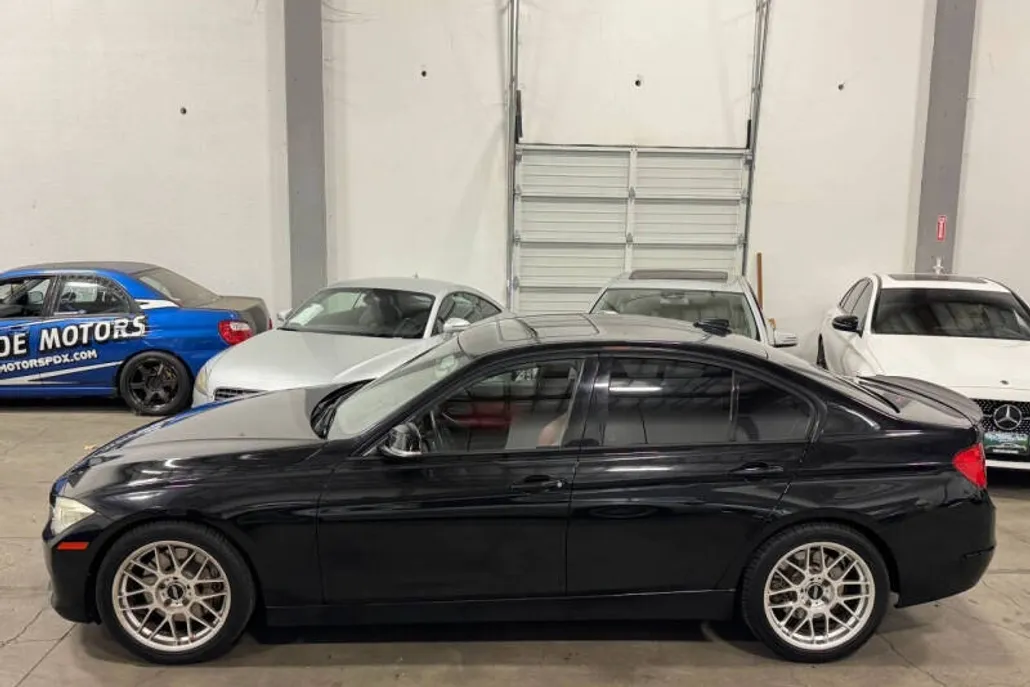 2012 Bmw 335i Sedan photo 1