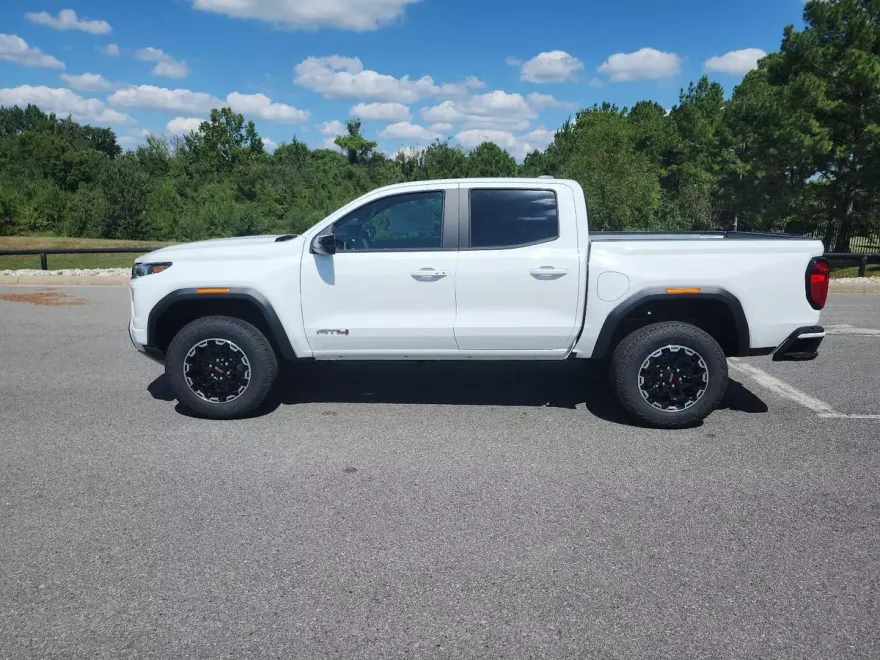 2026 Gmc Canyon AT4 photo 1