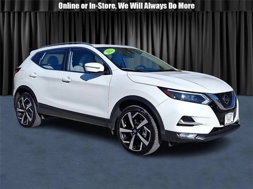 2022 Nissan Rogue Sport SL photo 1