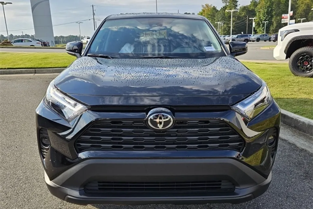 2025 Toyota RAV4 LE photo 1