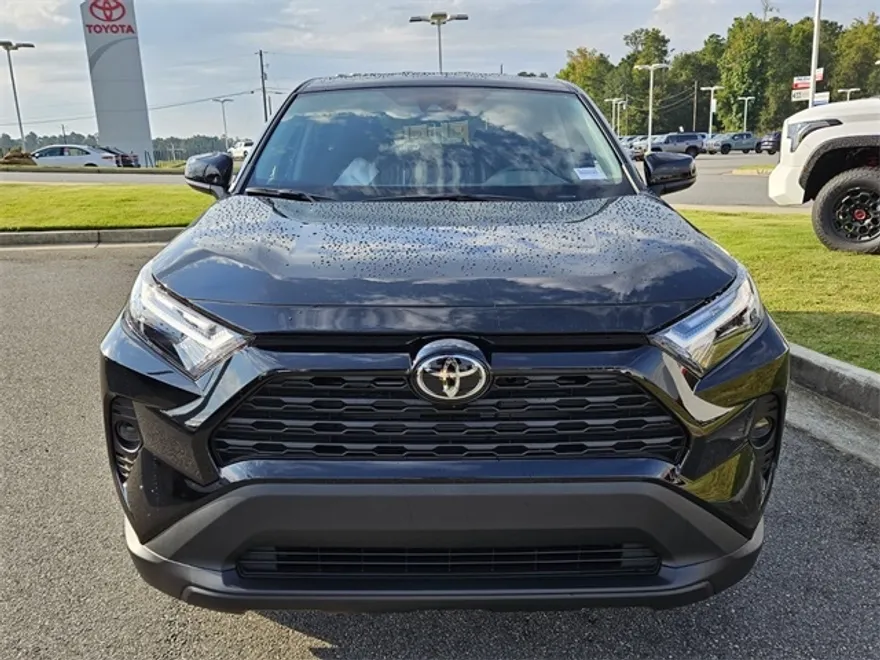 2025 Toyota RAV4 LE photo 1