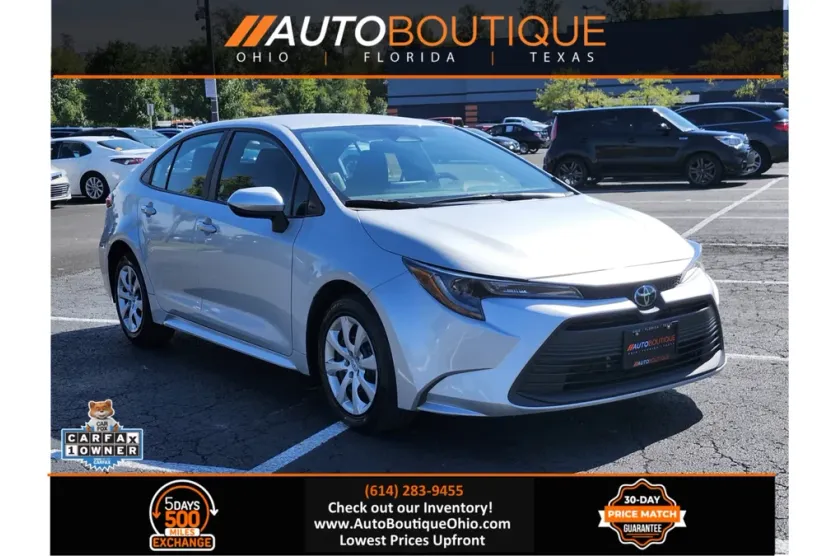 2024 Toyota Corolla LE photo 1