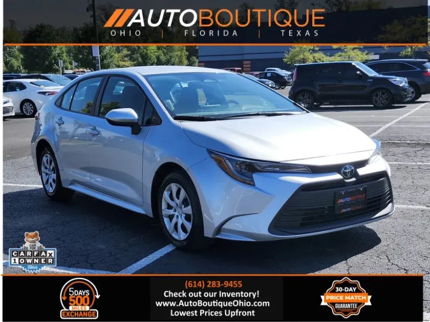 2024 Toyota Corolla LE photo 1