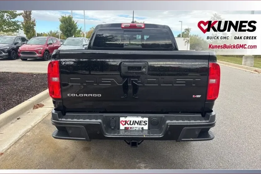 2022 Chevrolet Colorado Z71 photo 1