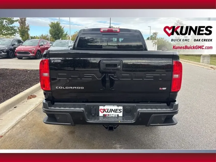 2022 Chevrolet Colorado Z71 photo 1
