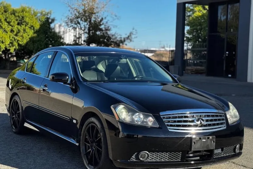 2007 Infiniti M45 Sport photo 1