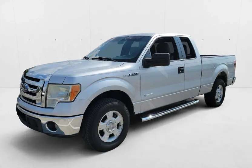 2011 Ford F-150 XLT photo 1