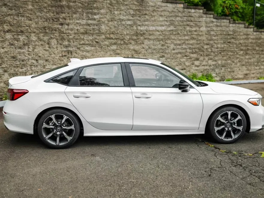 2026 Honda Civic Hybrid Sport Touring photo 1
