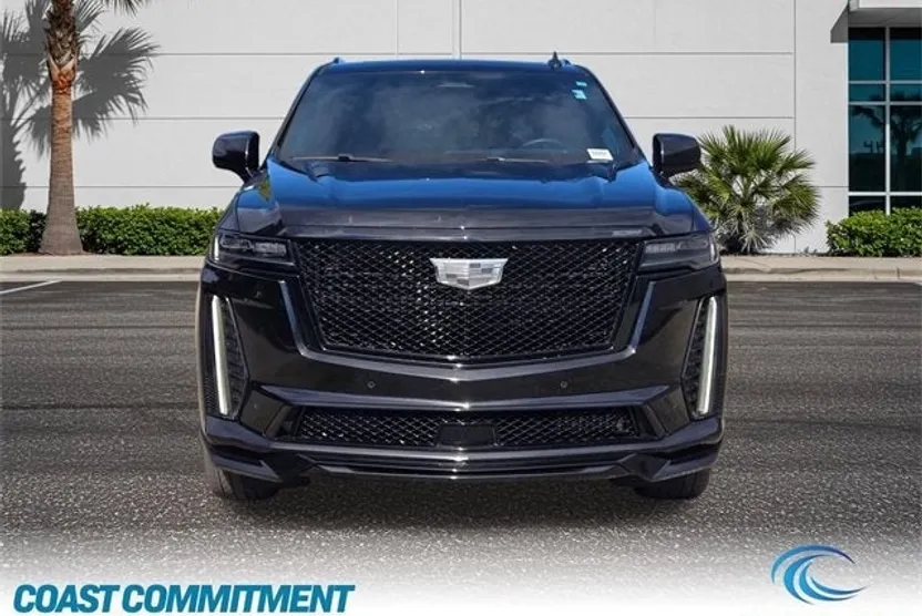 2024 Cadillac Escalade ESV V-Series photo 1