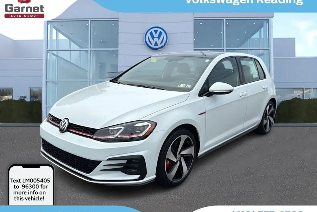 2020 Volkswagen Golf GTI SE photo 1