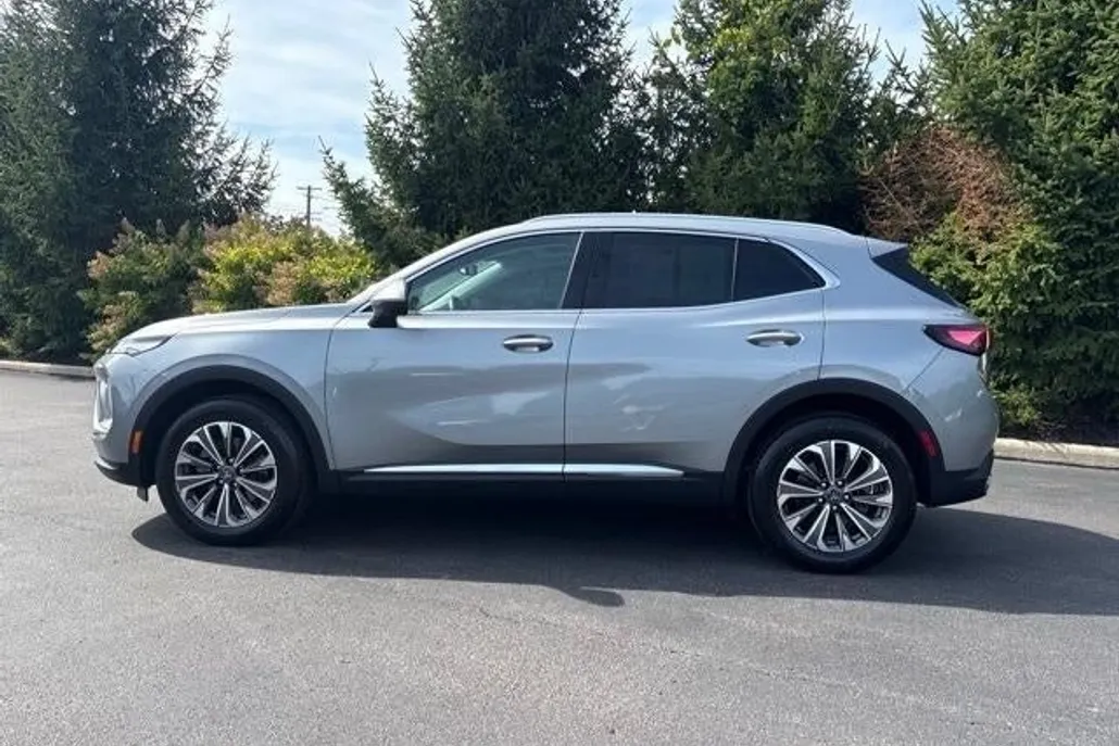 2024 Buick Envision Preferred photo 1