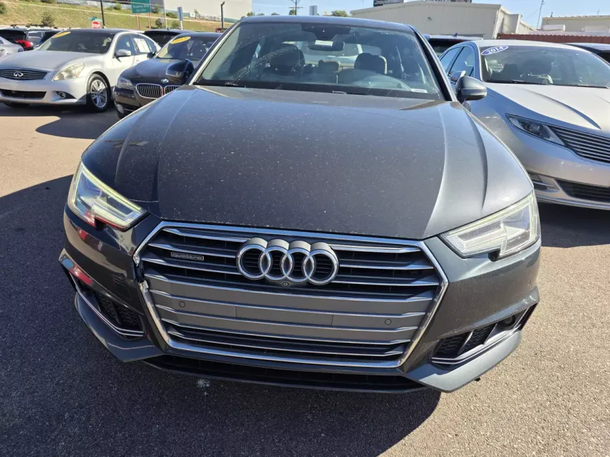 2017 Audi A4 Quattro Prestige photo 1