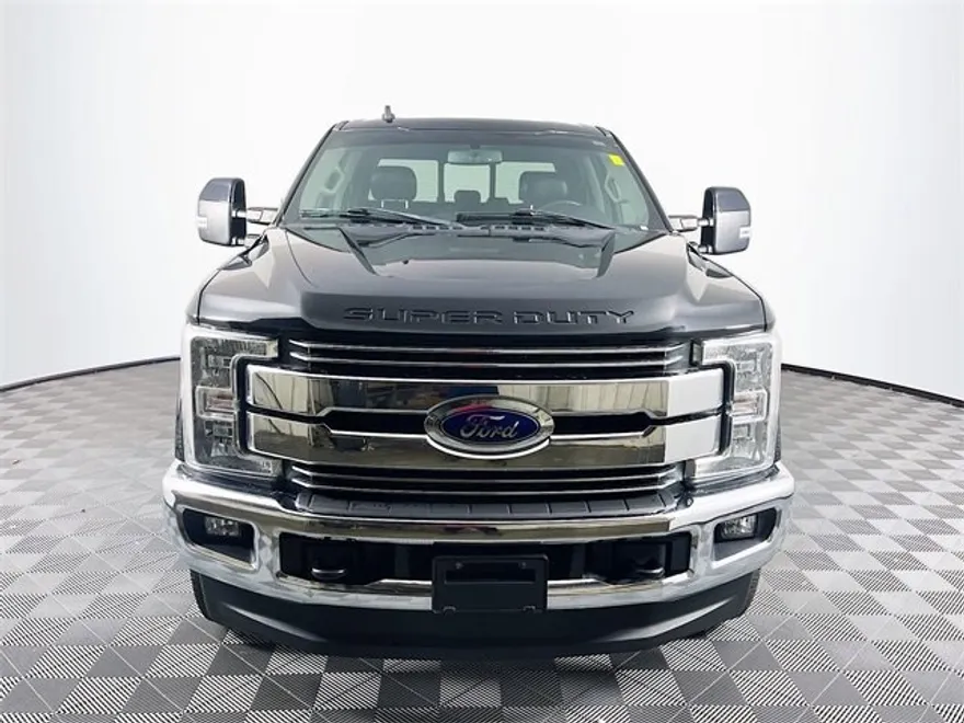 2019 Ford F-250 Lariat photo 1
