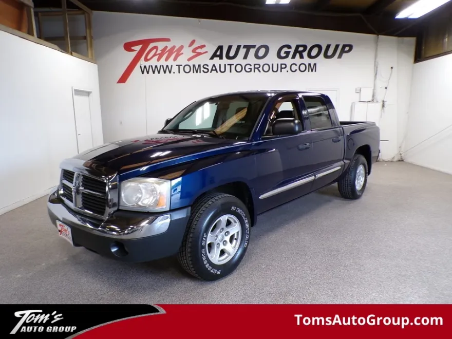 2005 Dodge Dakota SLT photo 1