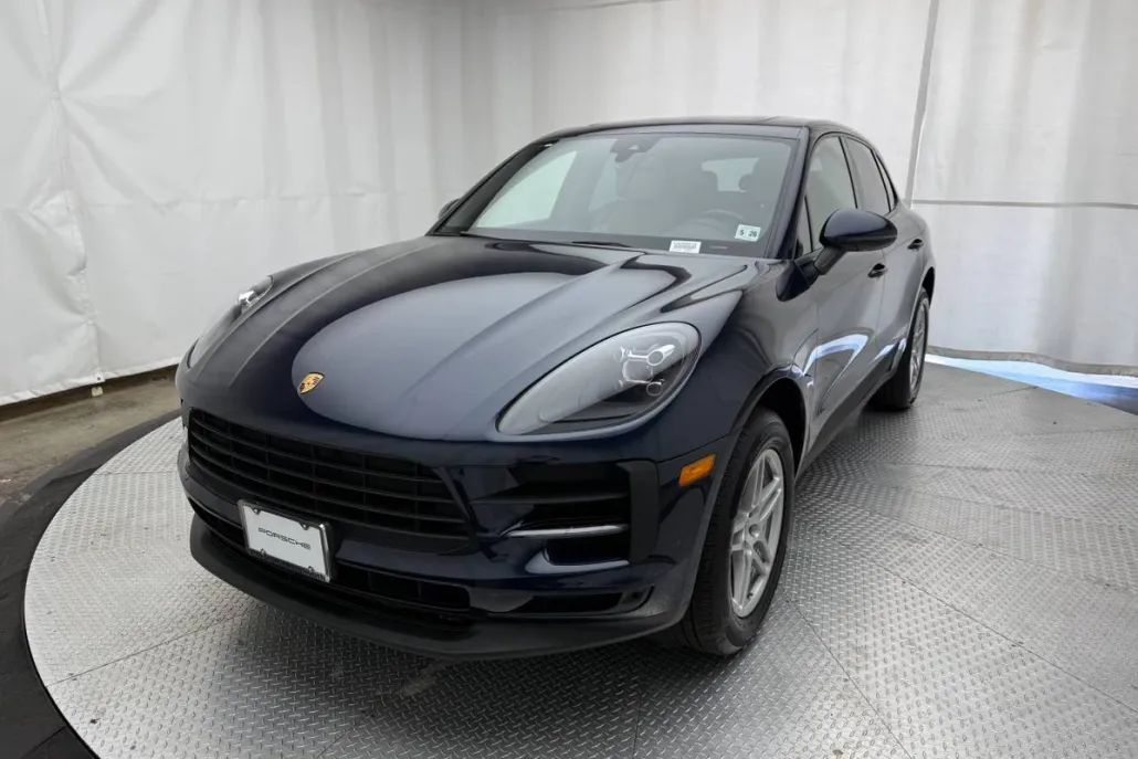 2021 Porsche Macan Base photo 1