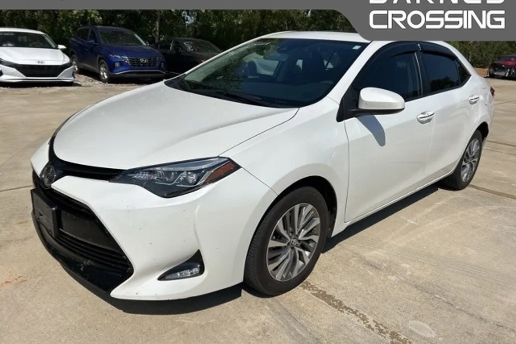 2019 Toyota Corolla L photo 1