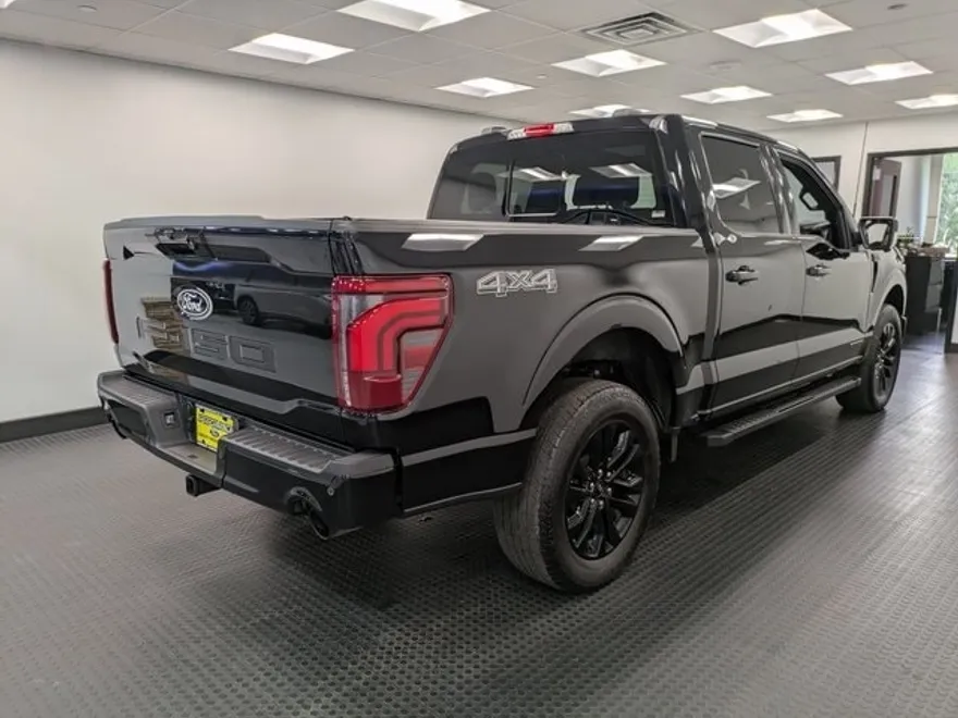 2024 Ford F-150 Lariat photo 1