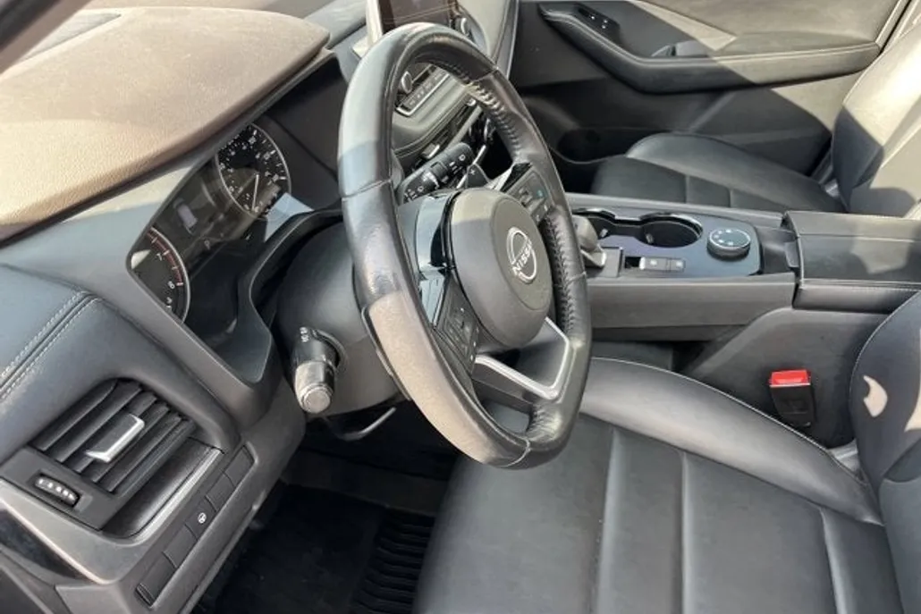 2023 Nissan Rogue SV photo 1