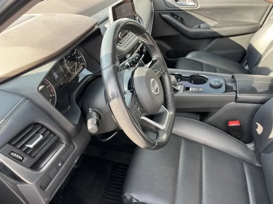 2023 Nissan Rogue SV photo 1