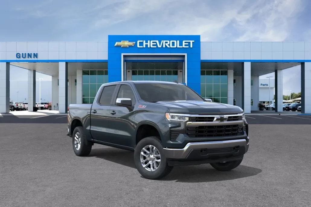 2026 Chevrolet Silverado 1500 LT photo 1