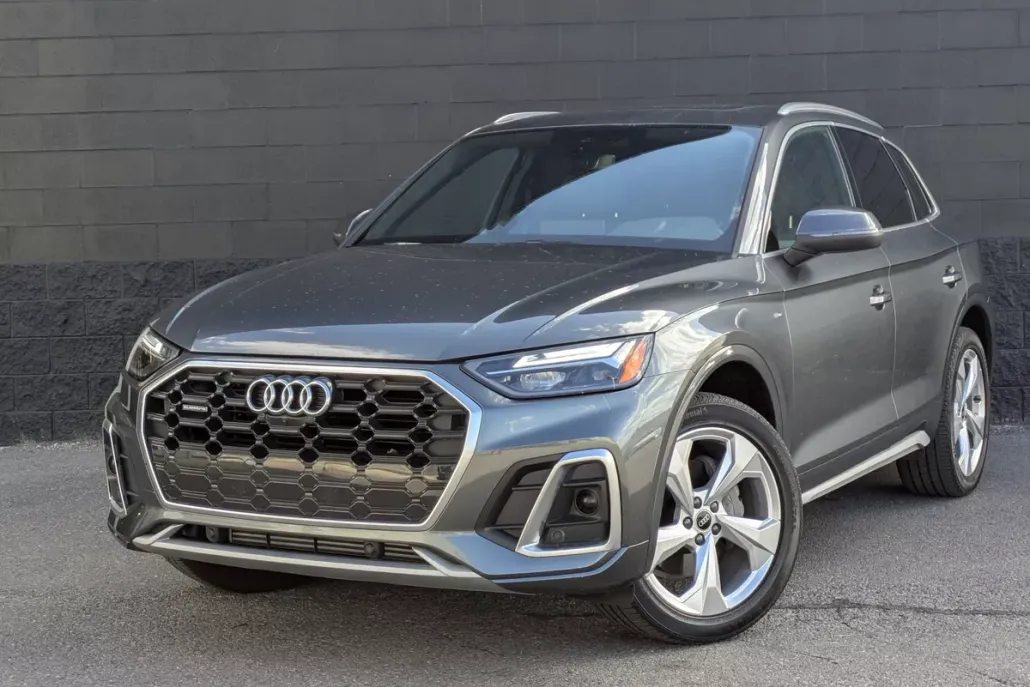 2023 Audi Q5 S line Premium Plus photo 1