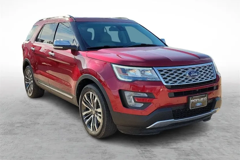 2016 Ford Explorer Platinum photo 1
