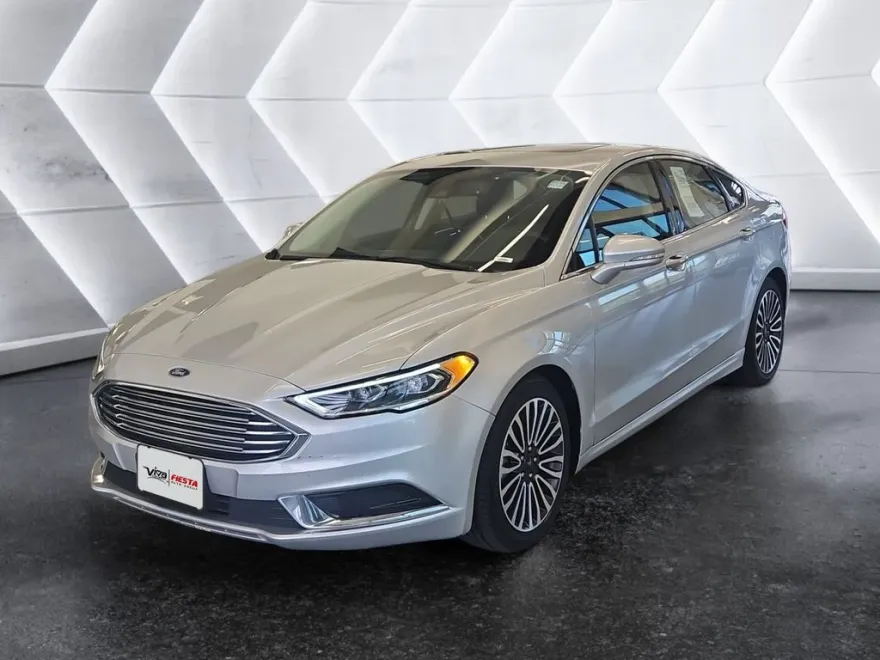 2018 Ford Fusion Hybrid SE photo 1