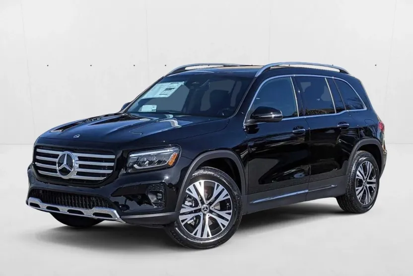 2025 Mercedes Benz GLB 250 4MATIC photo 1