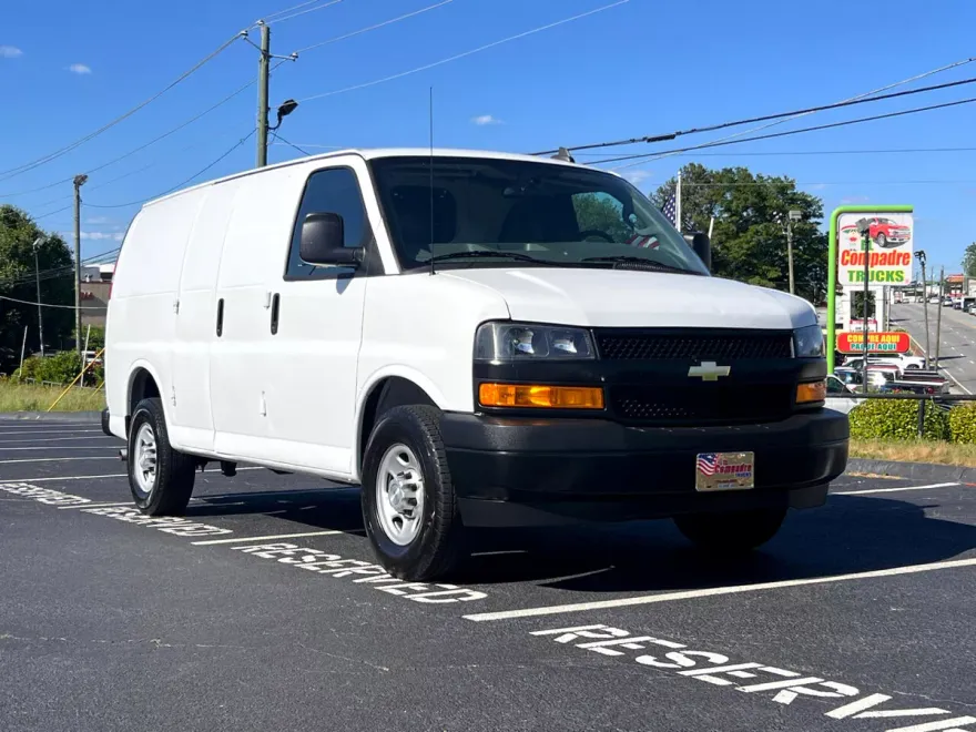 2018 Chevrolet Express 2500 Cargo photo 1