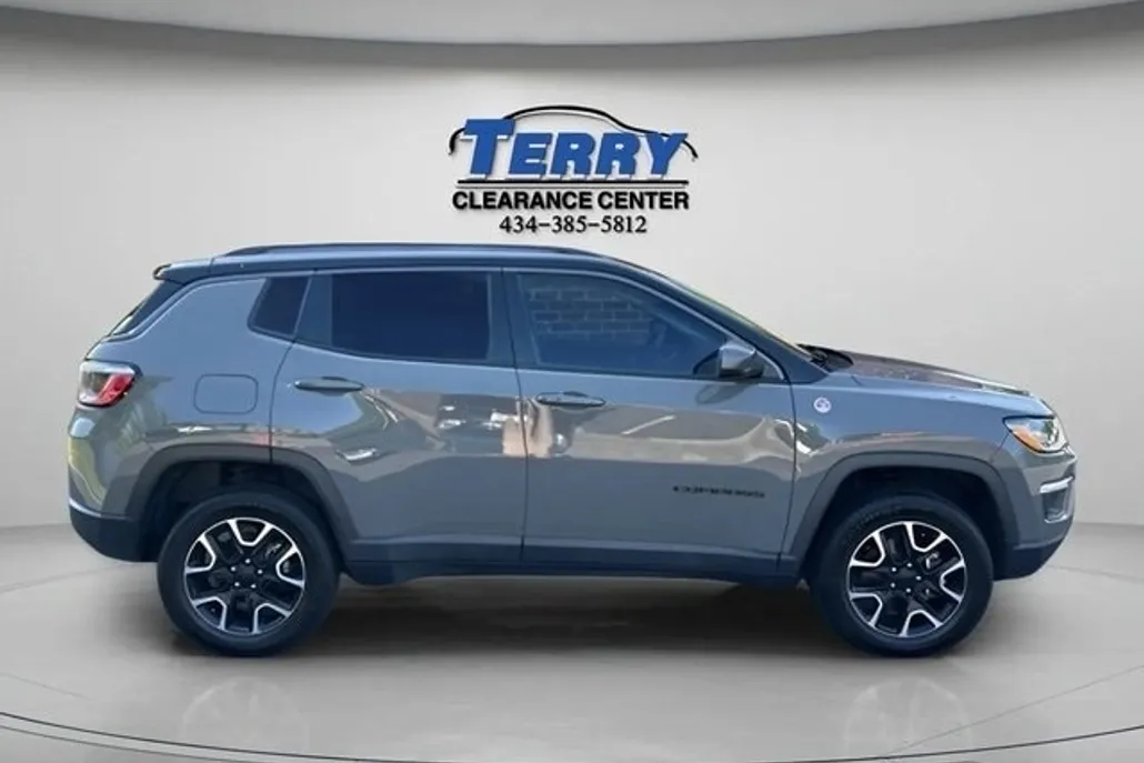 2021 Jeep Compass Trailhawk photo 1