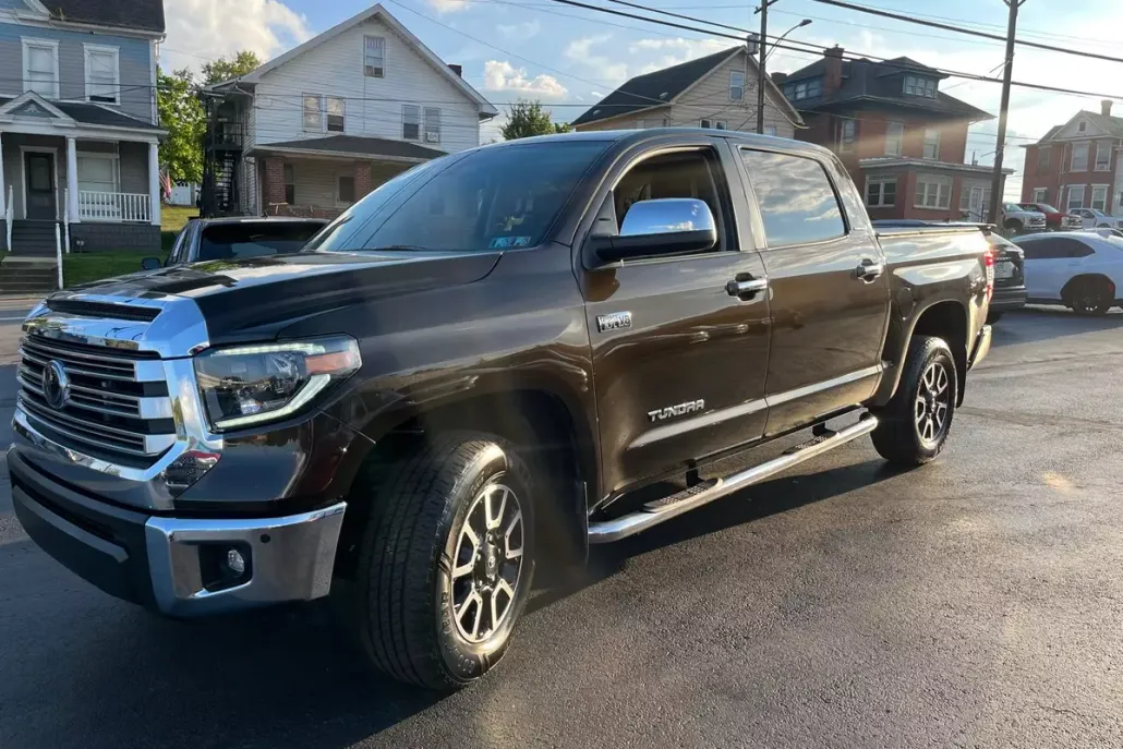 2020 Toyota Tundra Limited Grade photo 1